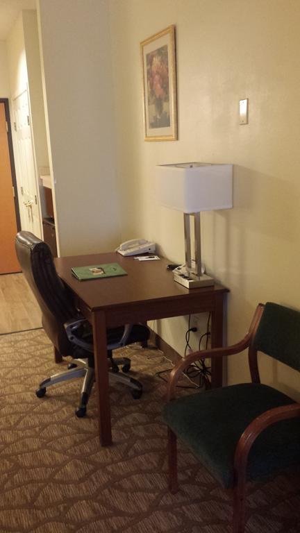 Wingate By Wyndham - Streetsboro Hotel Bilik gambar